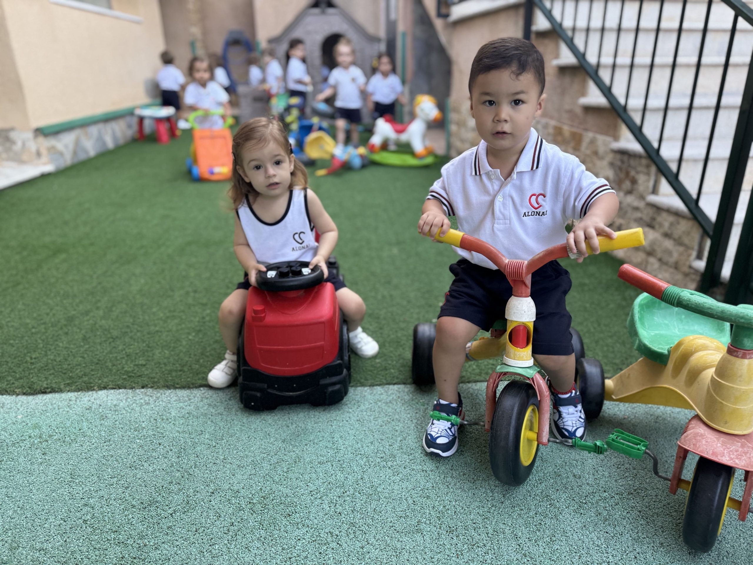 Nos damos un paseo por el cole